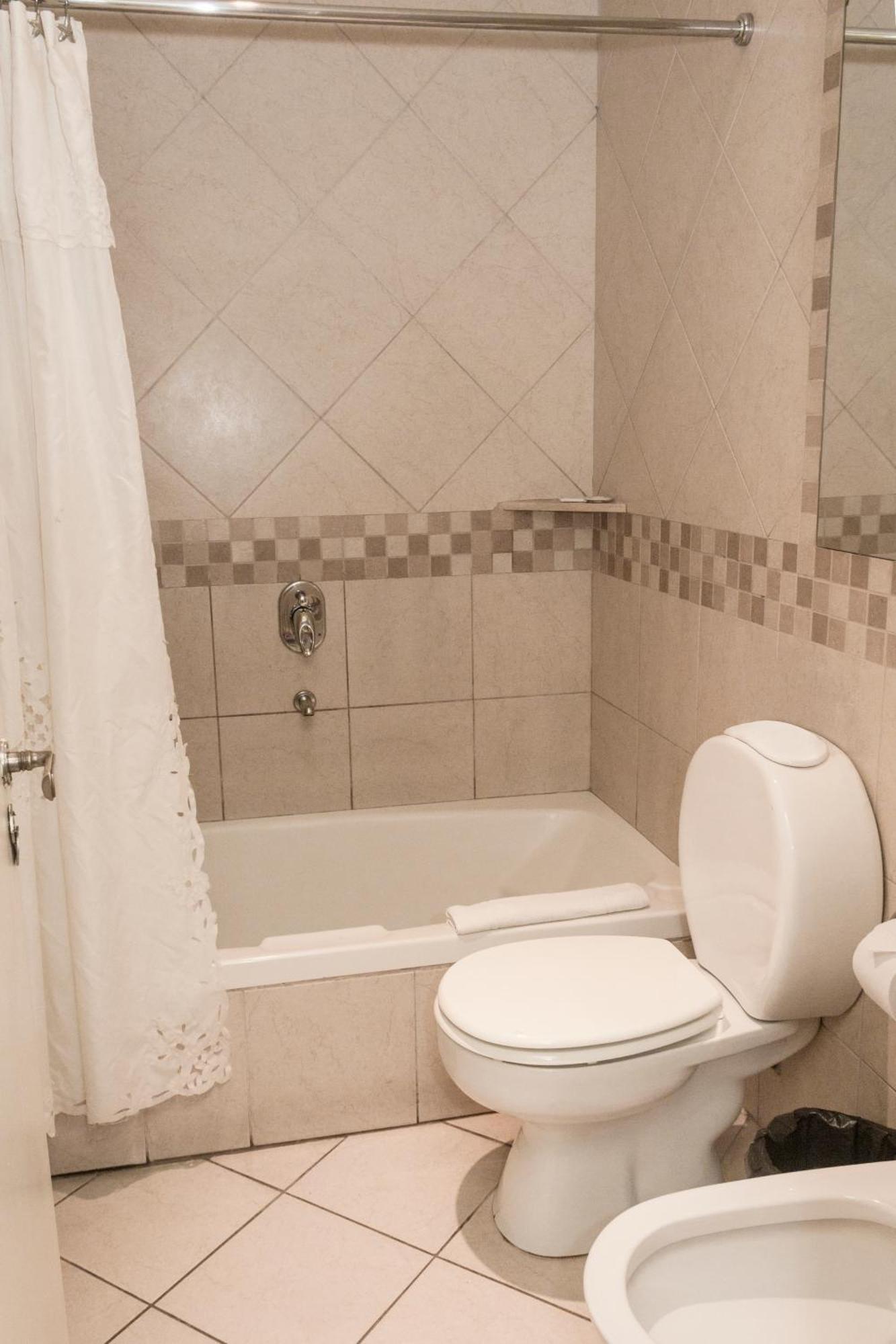 Twin Room,1277471575:JPEG